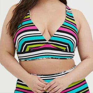 NWT Torrid Reversible Bikini swim top, size 2